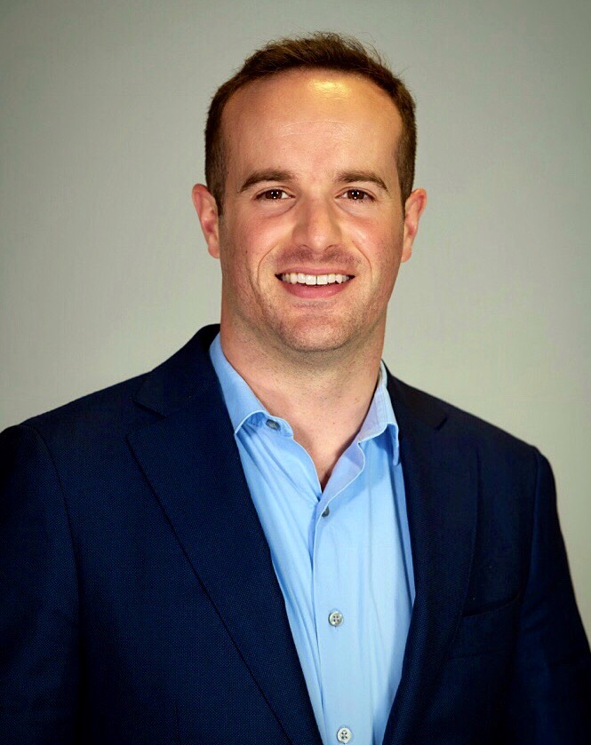 Andrew Pettit Headshot